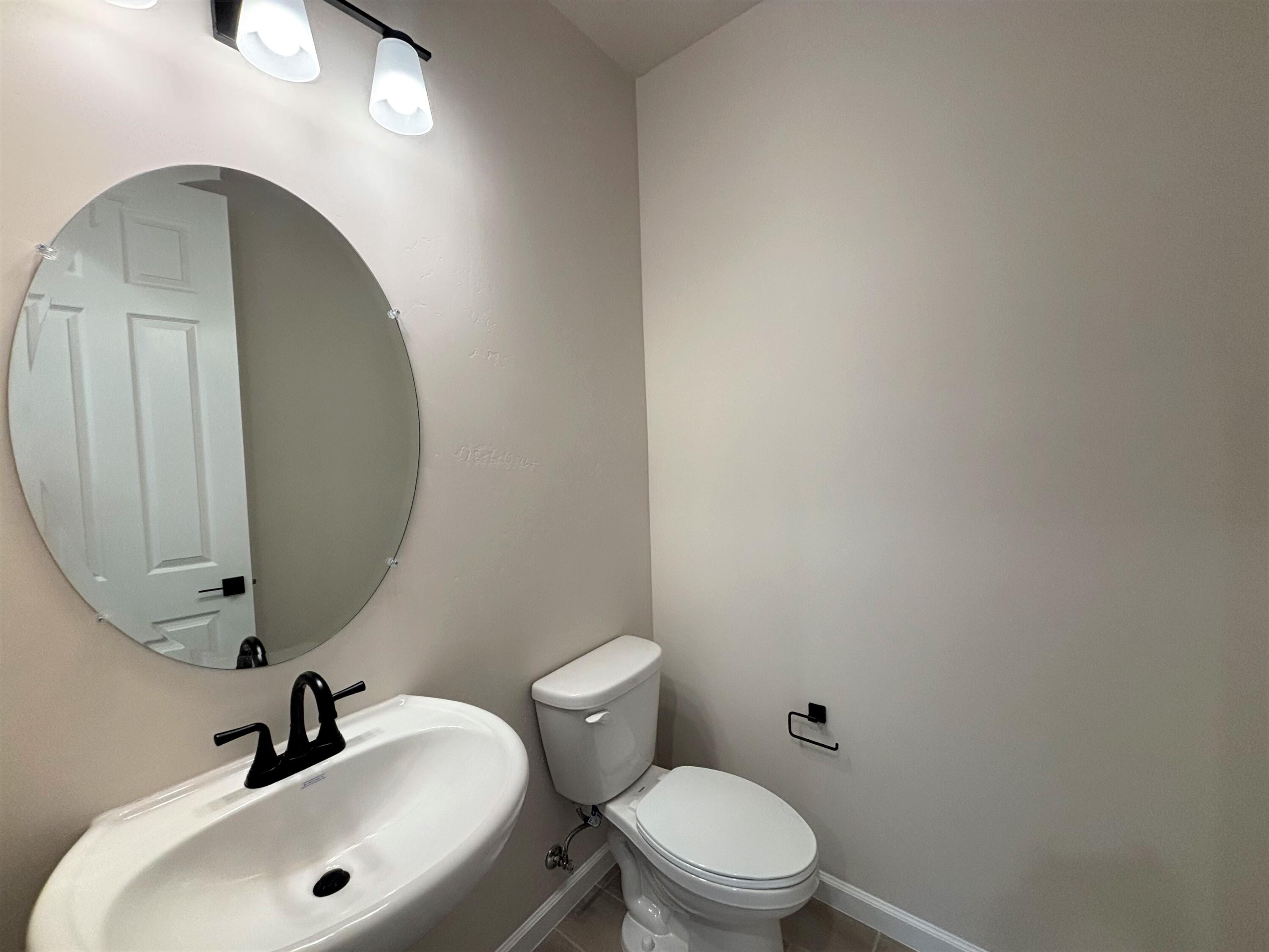 6032 Chicago Road SE