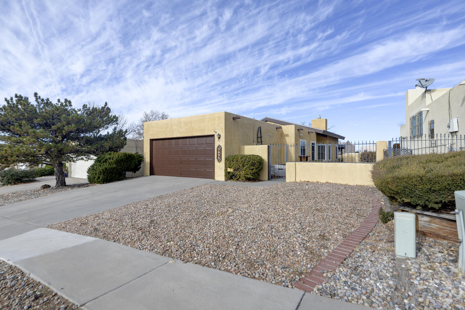 5635 Amigo Way, Albuquerque, New Mexico image 1