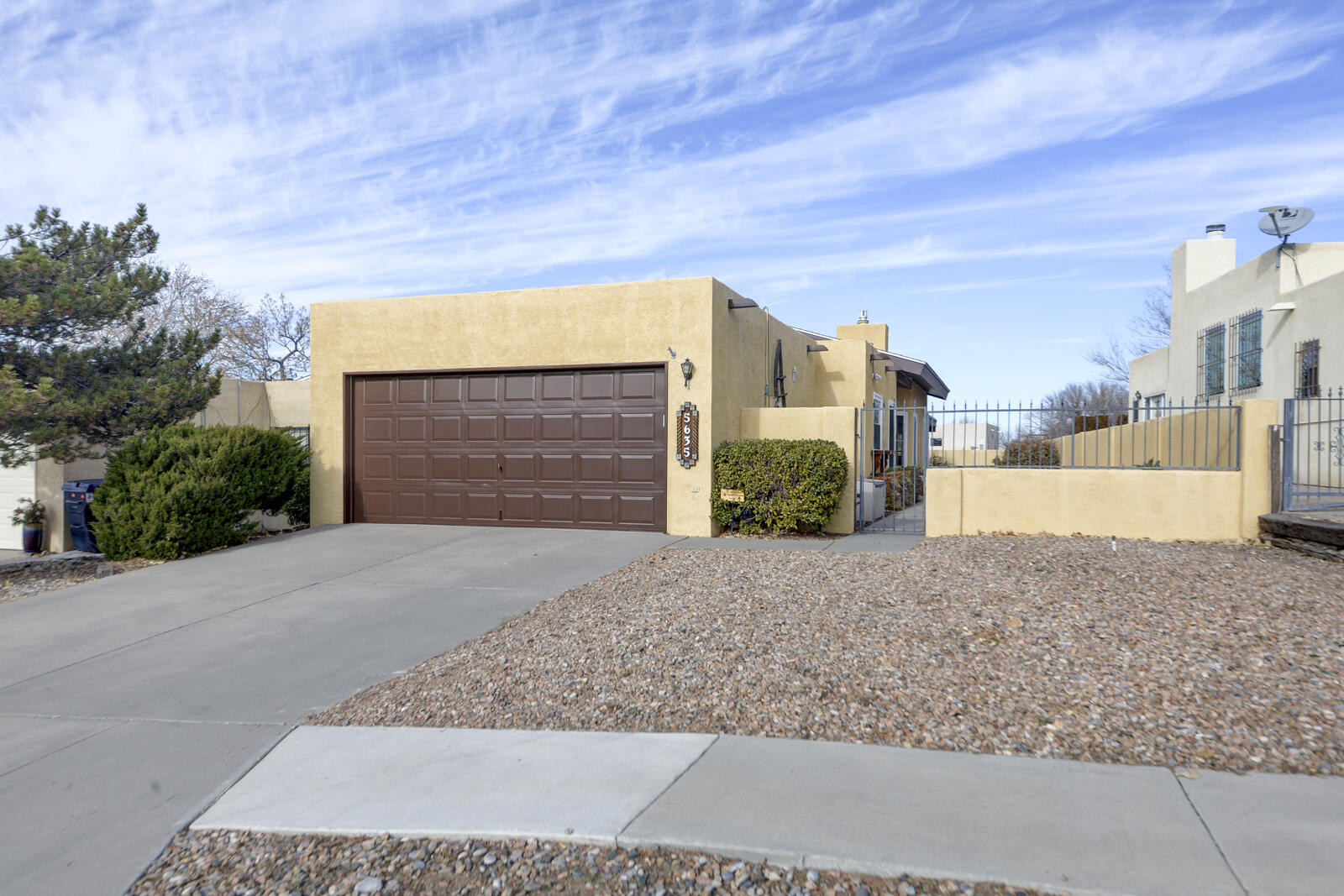 5635 Amigo Way, Albuquerque, New Mexico image 2