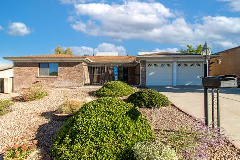 Photo of 4713 Oahu Drive NE, Albuquerque, NM 87111 (MLS # 1093067)