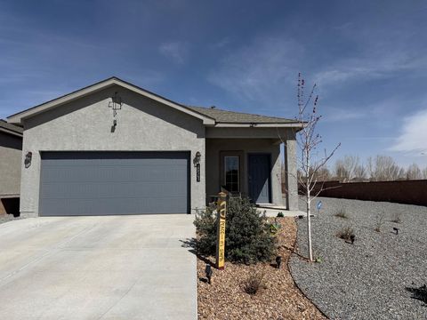 Photo of 10543 Valedon Lane SW, Albuquerque, NM 87121 (MLS # 1102362)