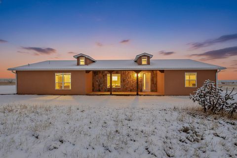 Photo of 110 High Meadow Loop, Edgewood, NM 87015 (MLS # 1095305)