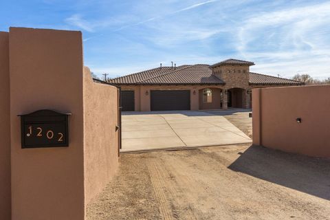 1202 Gabaldon Road NW Albuquerque NM 87104