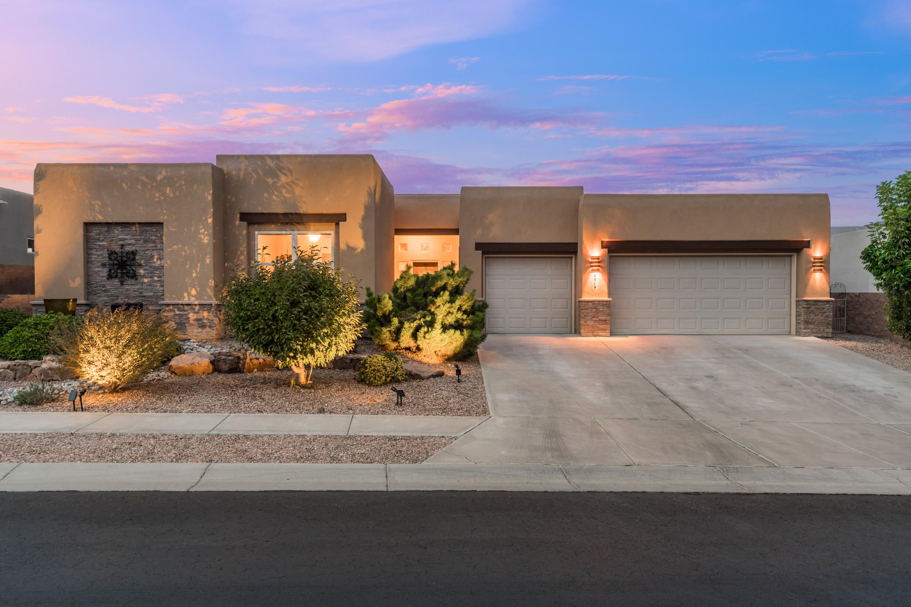 4919 Valle Rio Trail NW