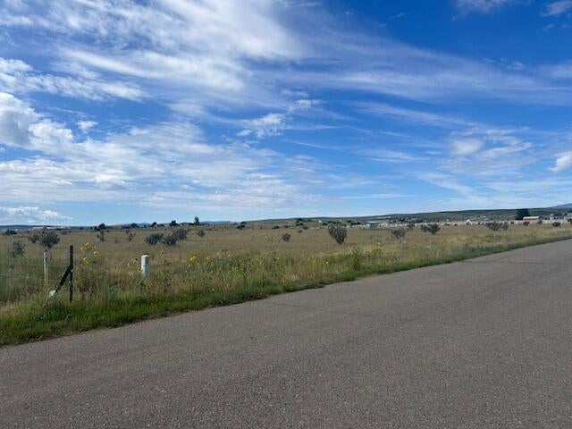 8 Equestrian Park Road
