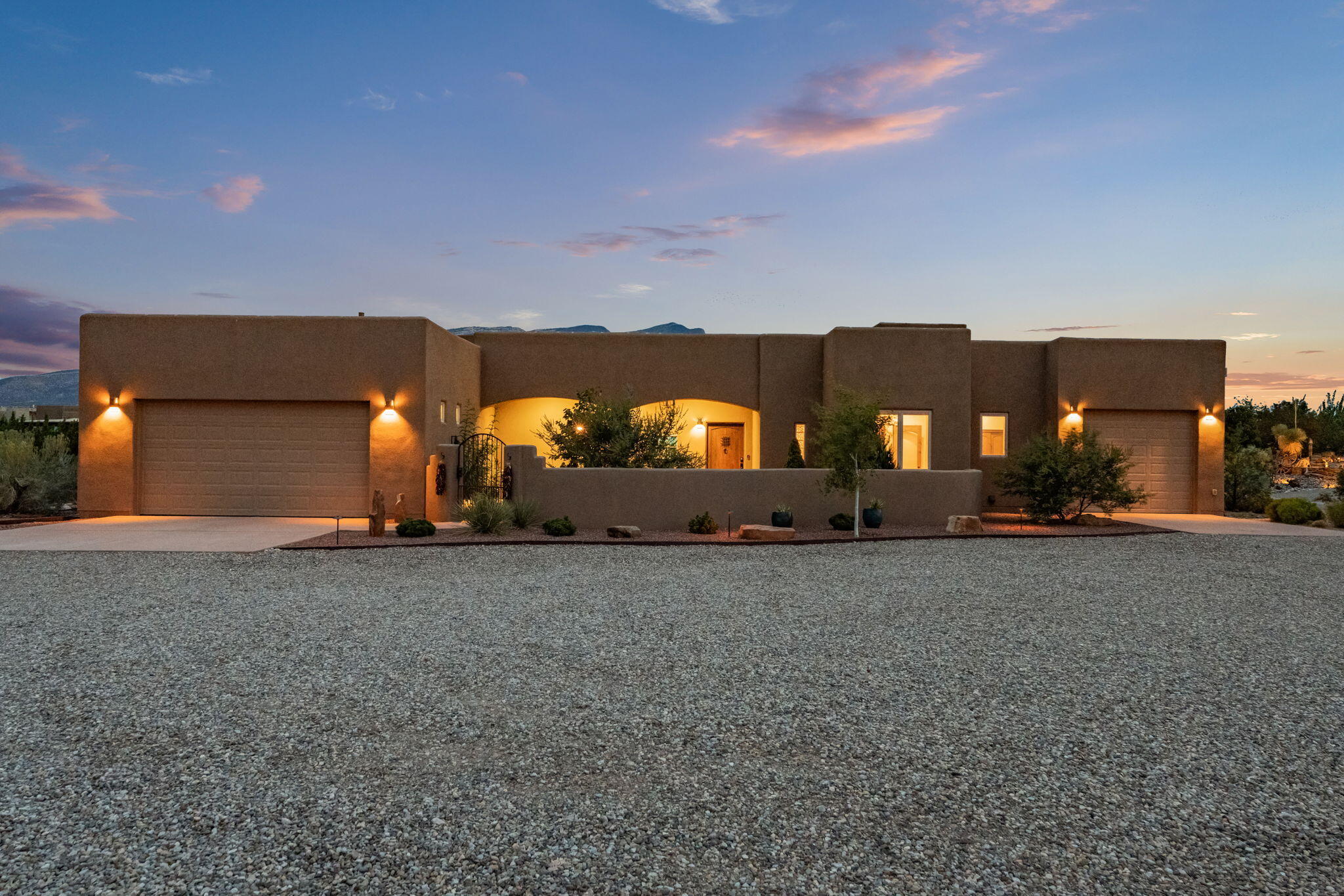 22 Mimbres Court