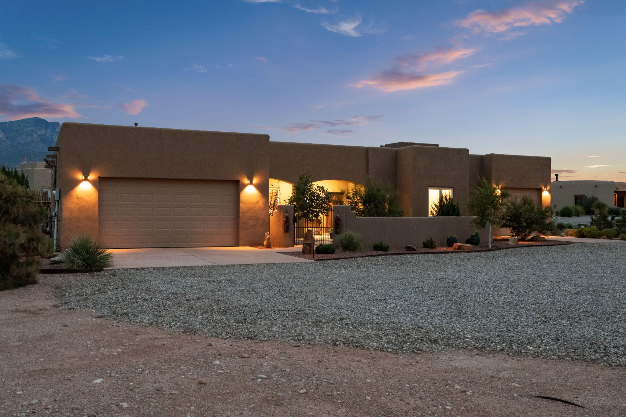 22 Mimbres Court