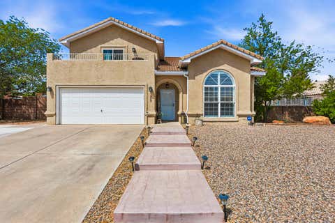 Homes For Sale - 2557 Sandia Loop<br/> Rio Rancho, NM 87144