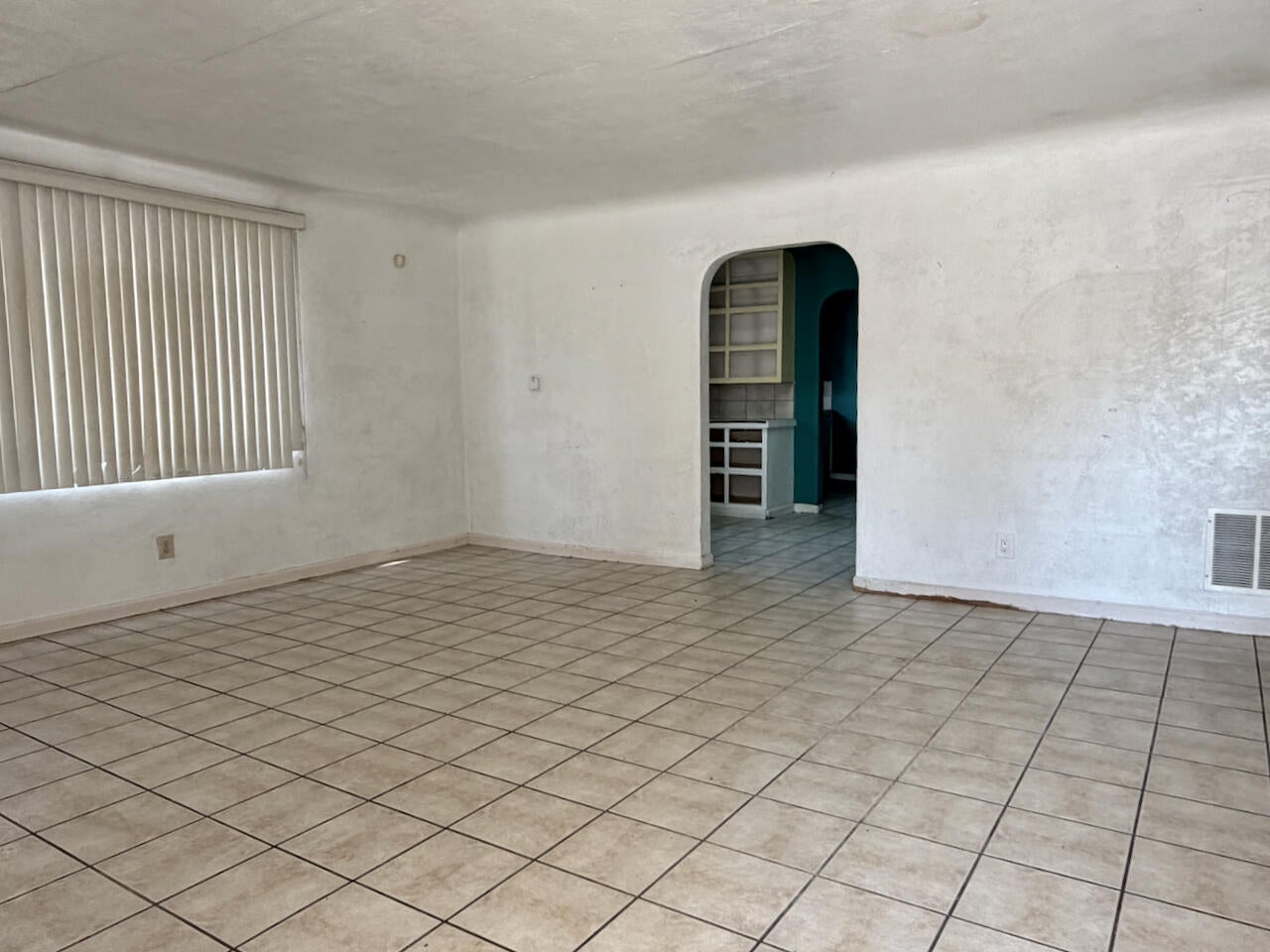821 Ortiz Drive SE
