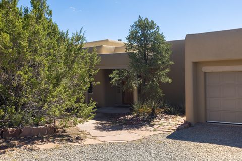 Photo of 43 TWIN ARROW Drive, Sandia Park, NM 87047 (MLS # 1092019)