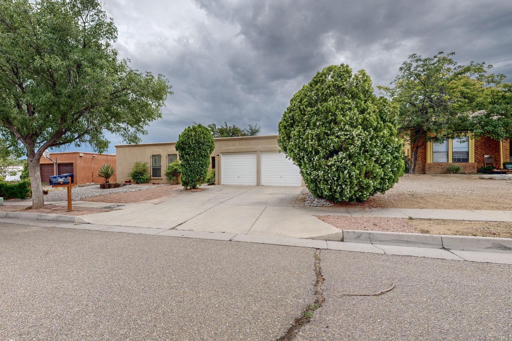 6905 Quarterhorse Lane, Albuquerque, New Mexico image 4