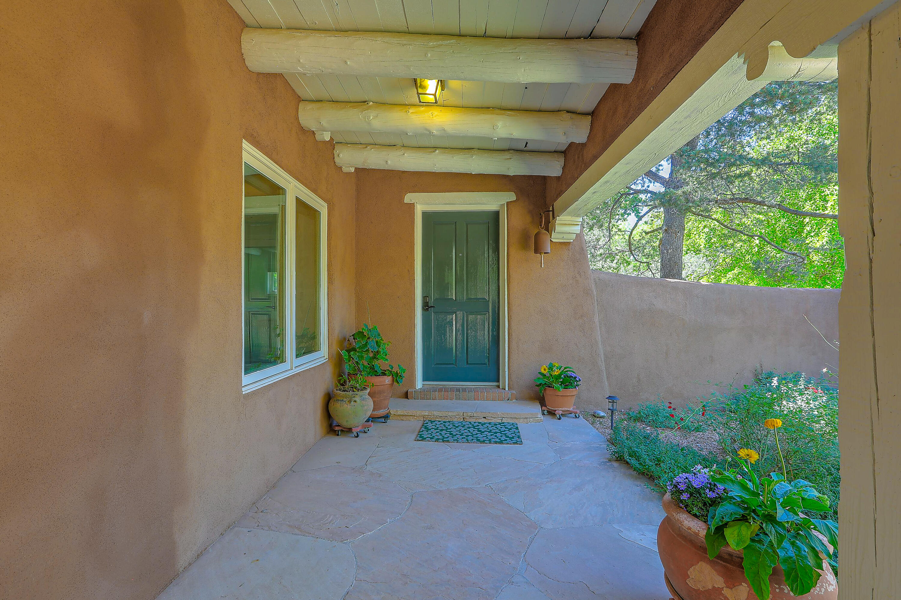 1121 Salamanca Street, Los Ranchos, New Mexico image 4