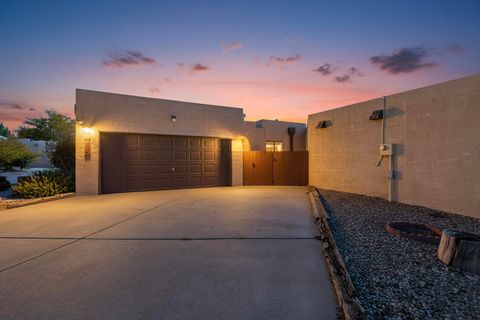 Photo of 1101 Calle Del Valle, Rio Communities, NM 87002 (MLS # 1094330)