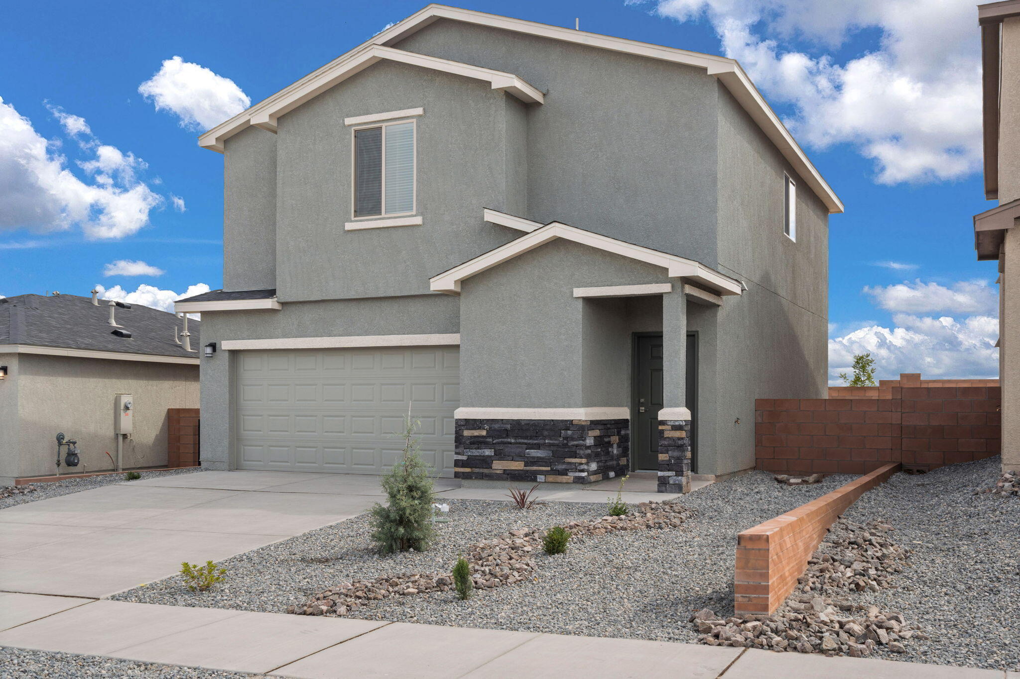 1612 Saddleback Trail NE