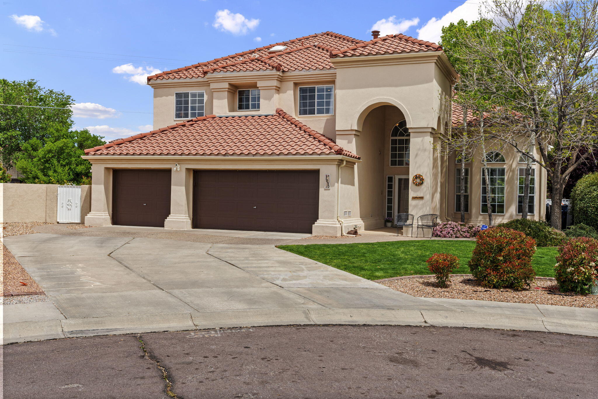 7030 Starshine Street NE