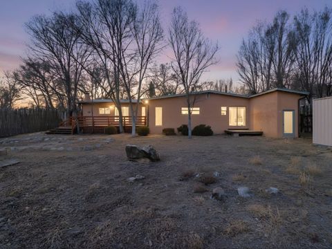 Photo of 104 Guthrie Lane #A & B, Taos, NM 87571 (MLS # 1098847)