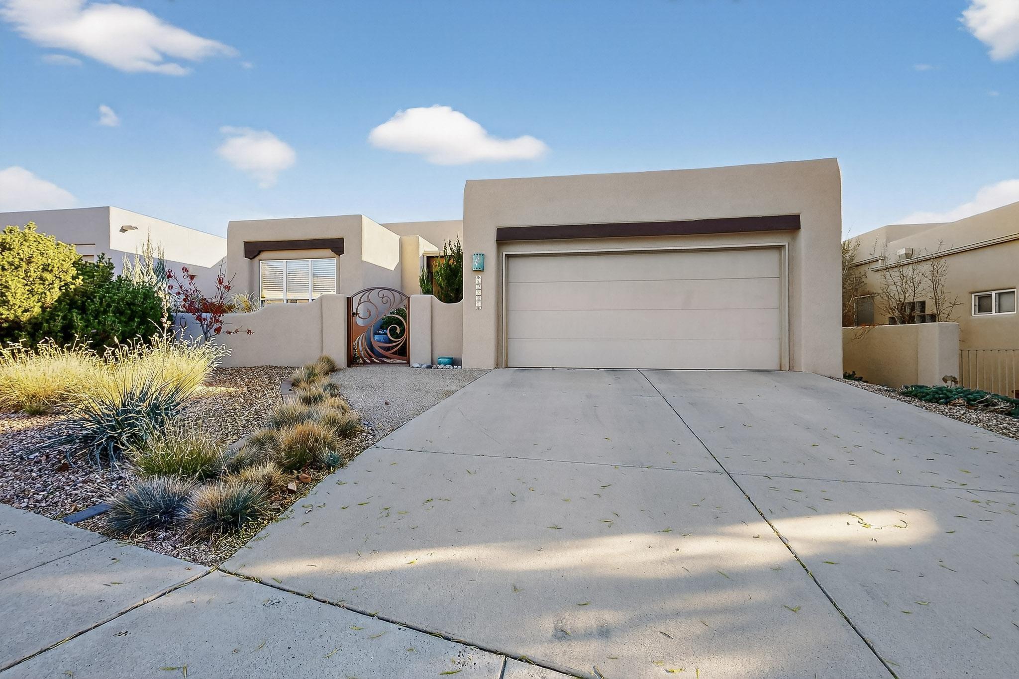 12724 Sandia Ridge Place NE