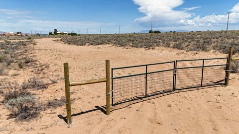Vacant Land For Sale - Lopez Lane<br/> Los Lunas, NM 87031