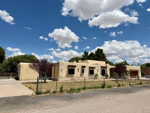 Homes For Sale - 1770 Betts Lane<br/> Bosque Farms, NM 87068