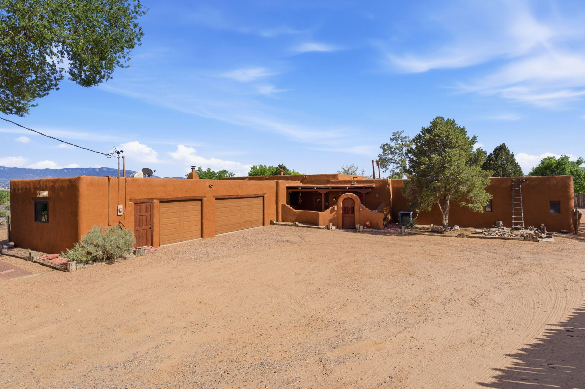 159 El Rey Drive NW