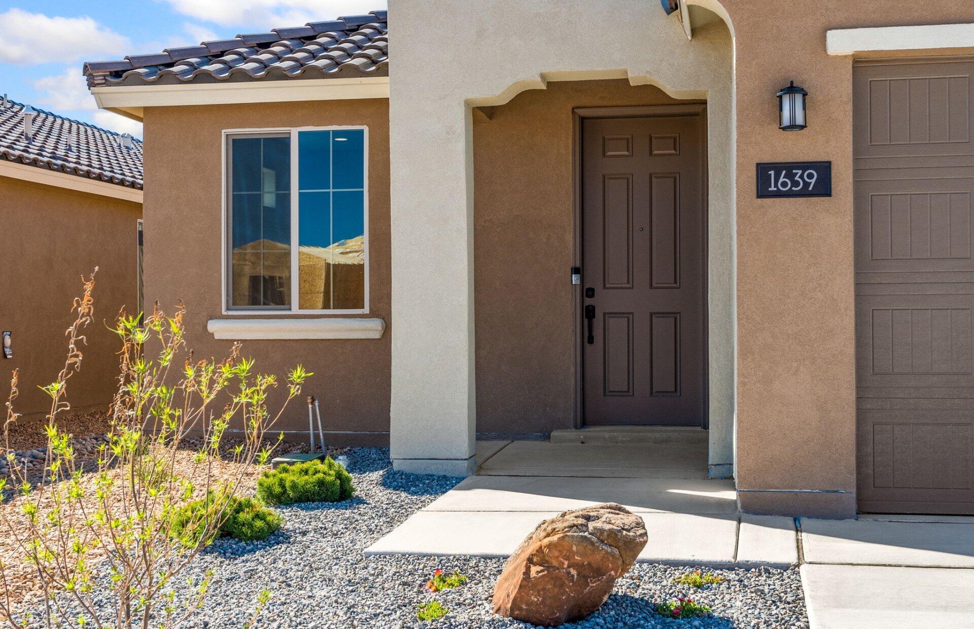 1639 Scholastic Trail NW