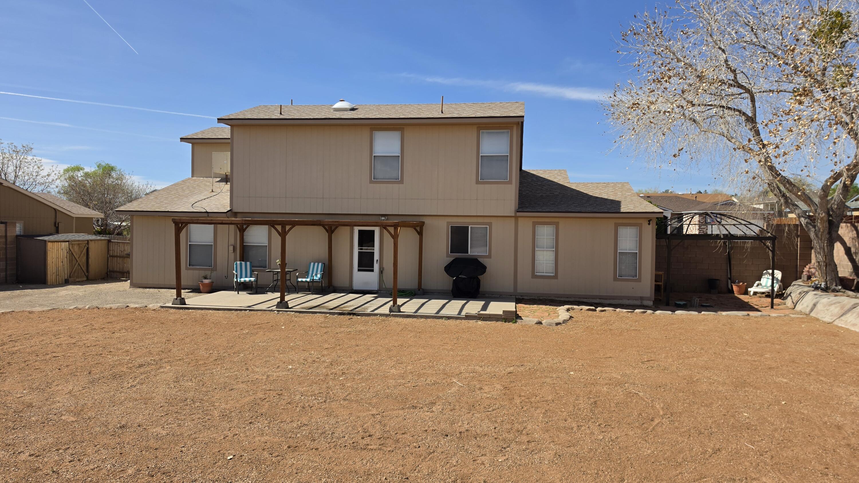 2548 Twin Buttes Drive NE