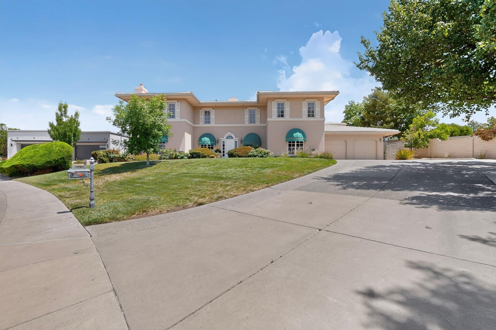 10136 Masters Drive NE