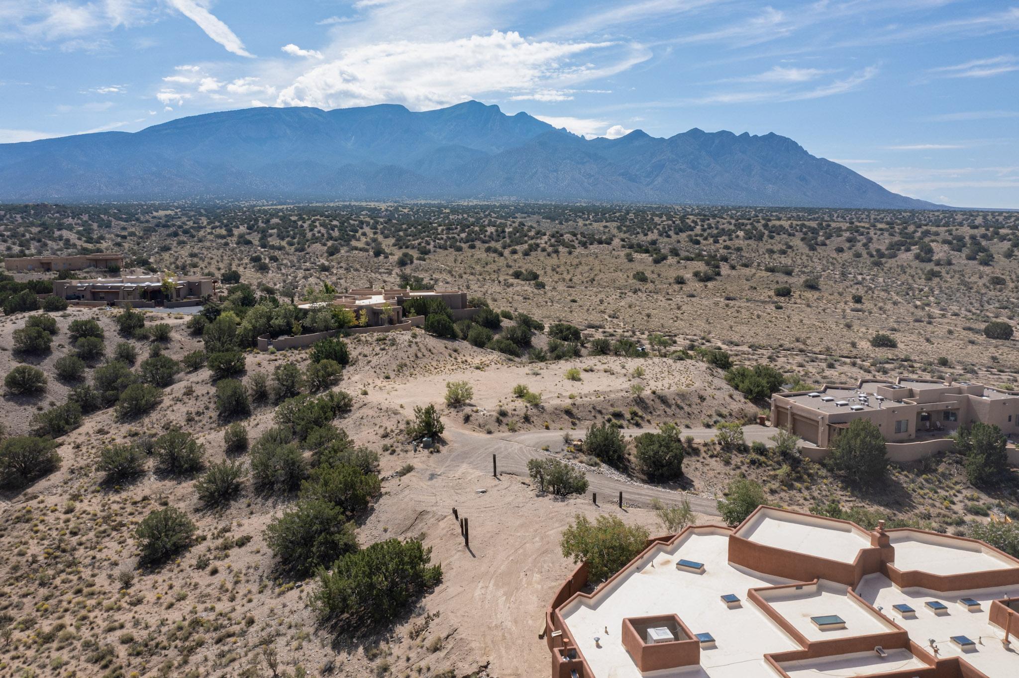 11 SKY MOUNTAIN Road