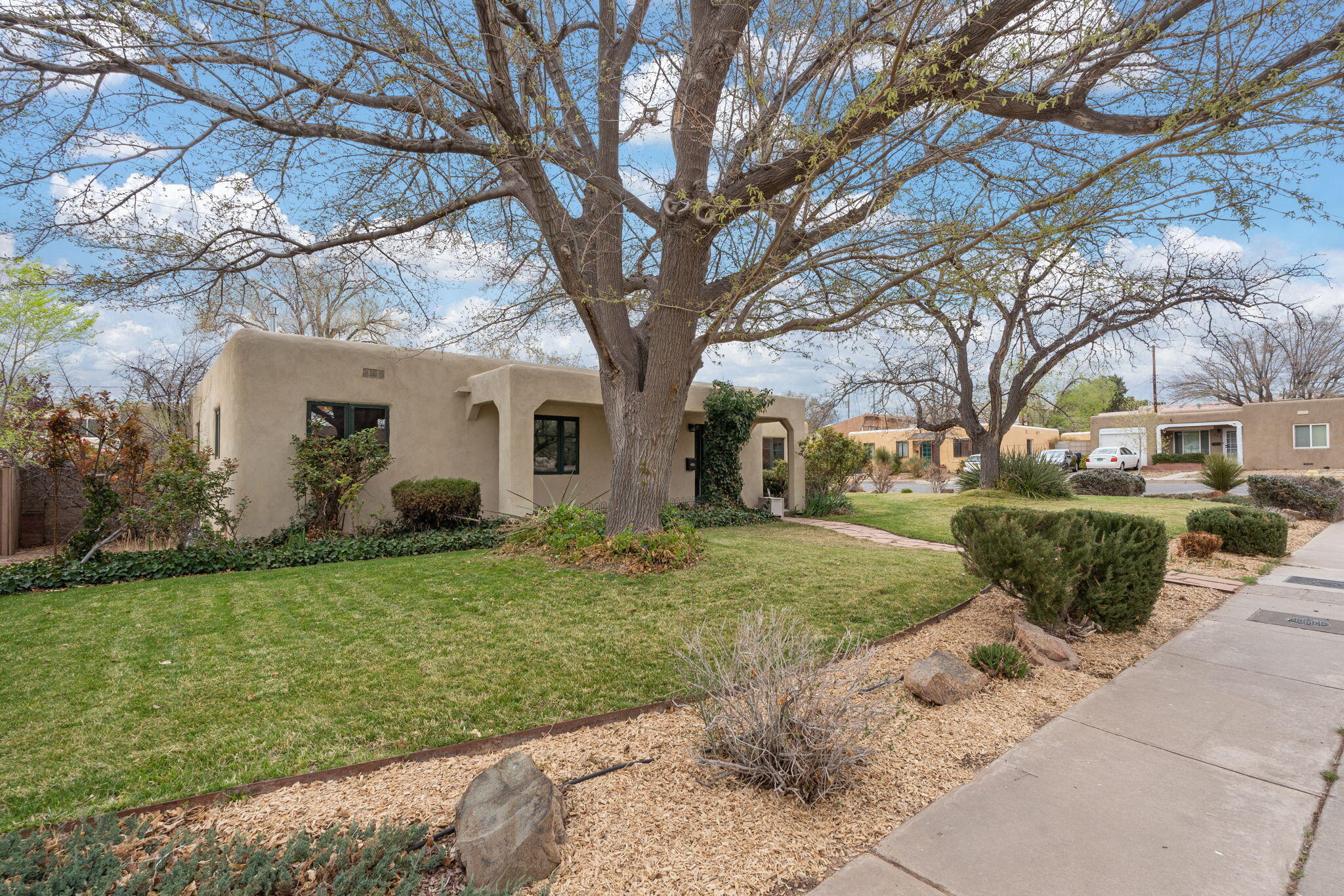 2723 Mcearl Avenue, Albuquerque, New Mexico image 7