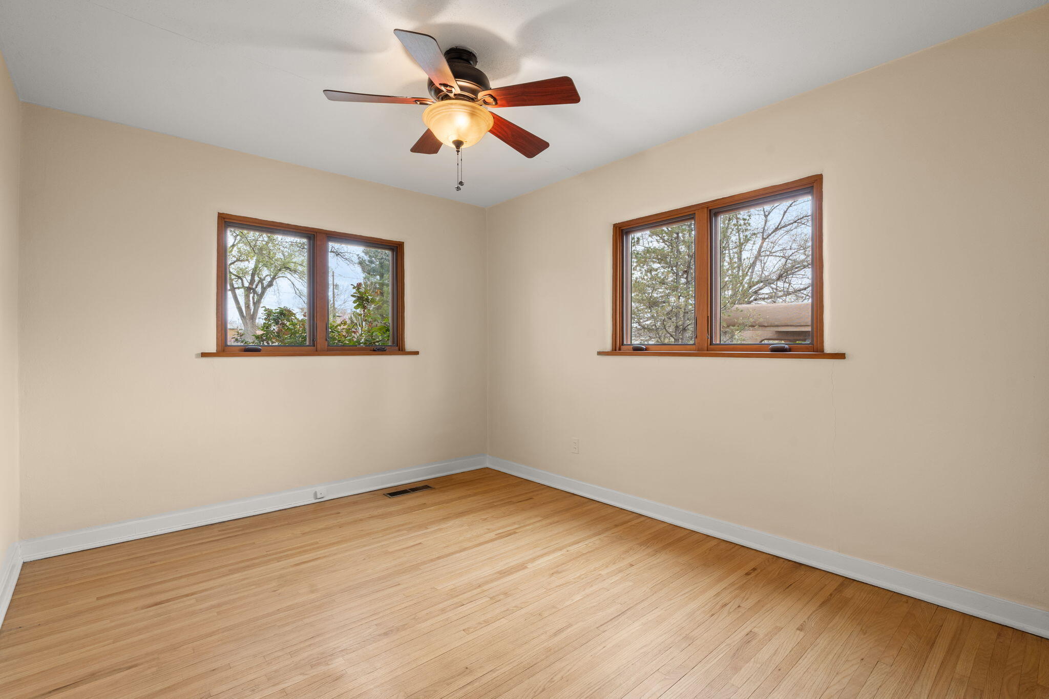 2723 Mcearl Avenue, Albuquerque, New Mexico image 28