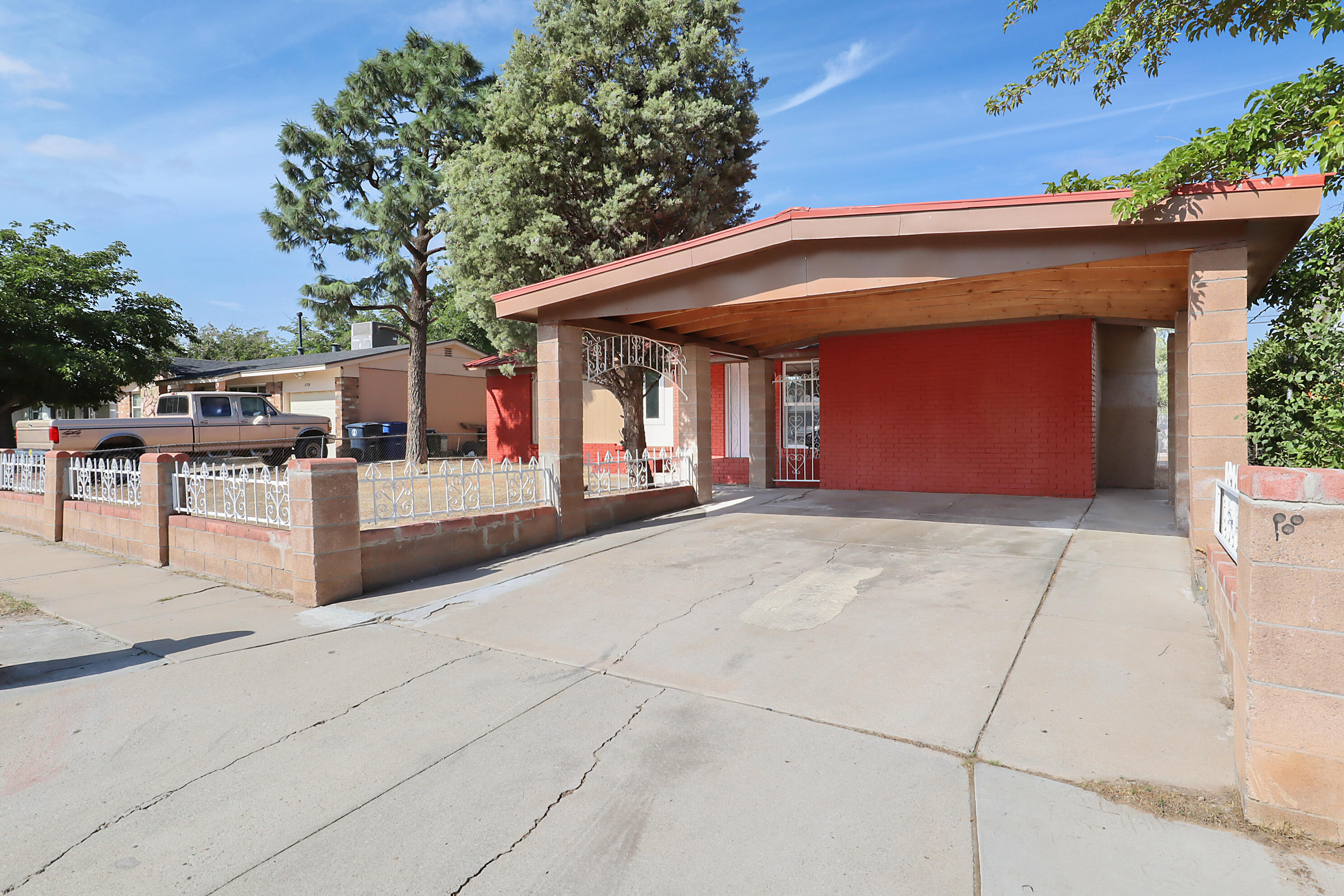 2713 19th Street, Albuquerque, New Mexico image 3