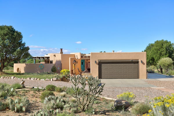 981 ANTELOPE AVE NE, ALBUQUERQUE, NM 87122 - Image b7ad0f5f53c4f7f3e6523a7d8a1969fd/3317135348