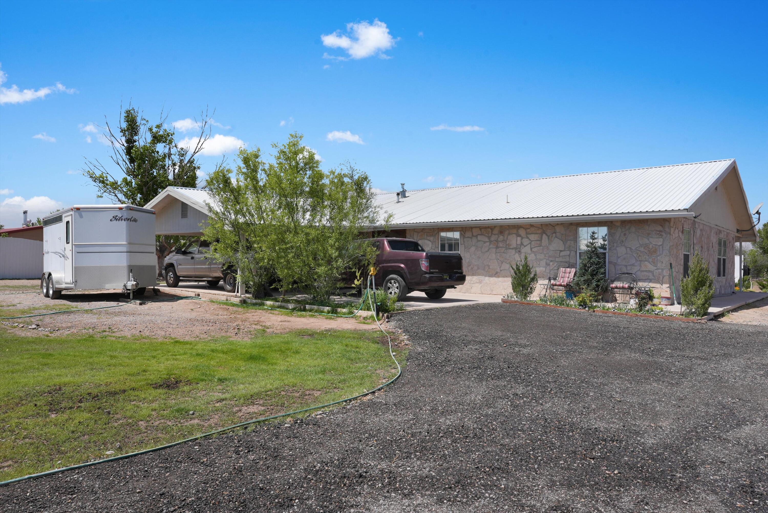 185 La Entrada Road, Los Lunas, New Mexico image 4