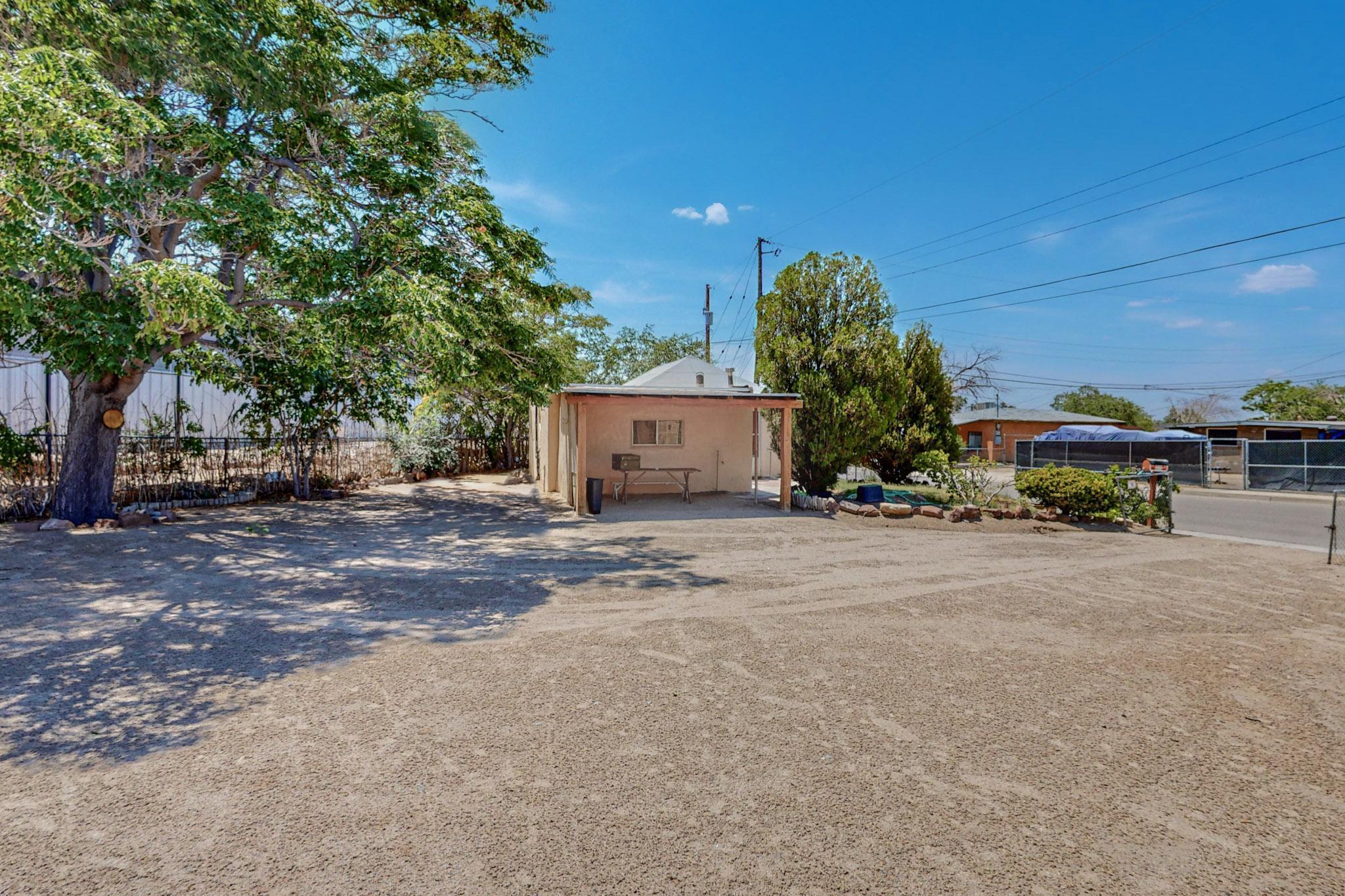 815 Ross Avenue, Albuquerque, New Mexico image 1