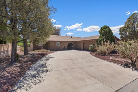 Photo of 3106 May Circle SE, Rio Rancho, NM 87124 (MLS # 1101189)