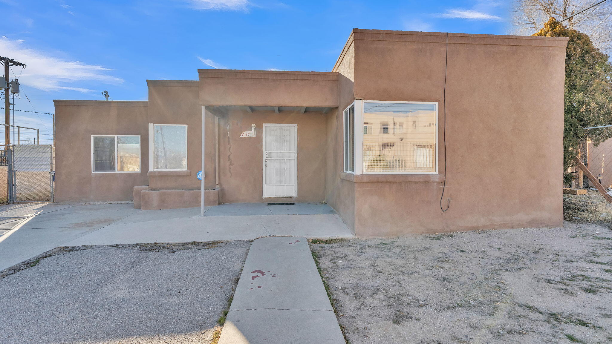 115 Yucca Drive, Albuquerque, New Mexico image 4