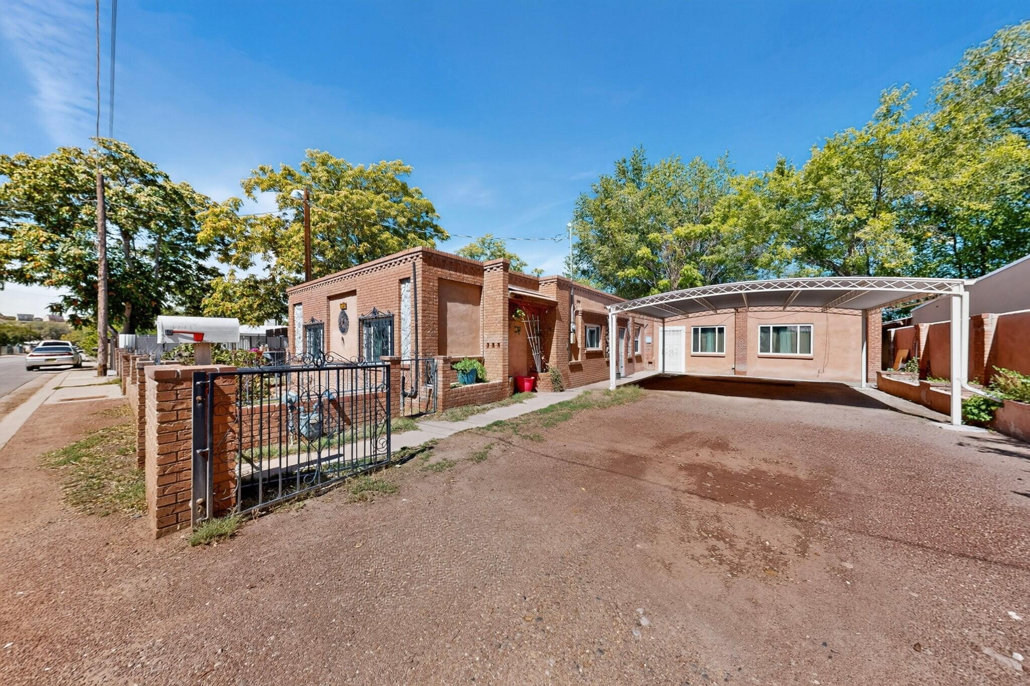 2215 Hooper Road SW