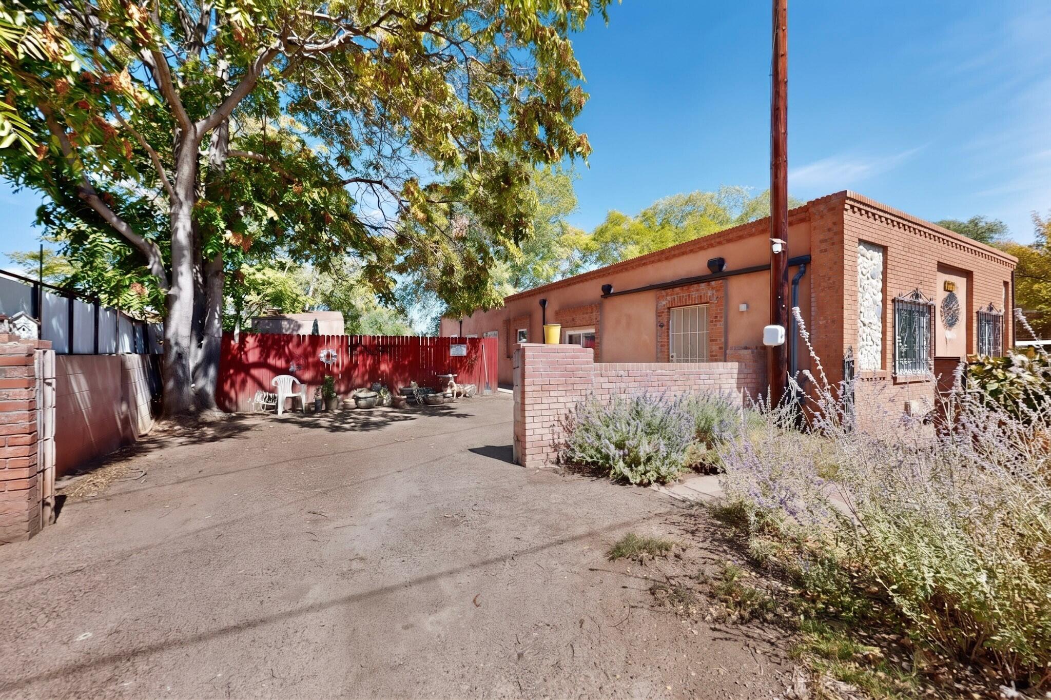 2215 Hooper Road SW