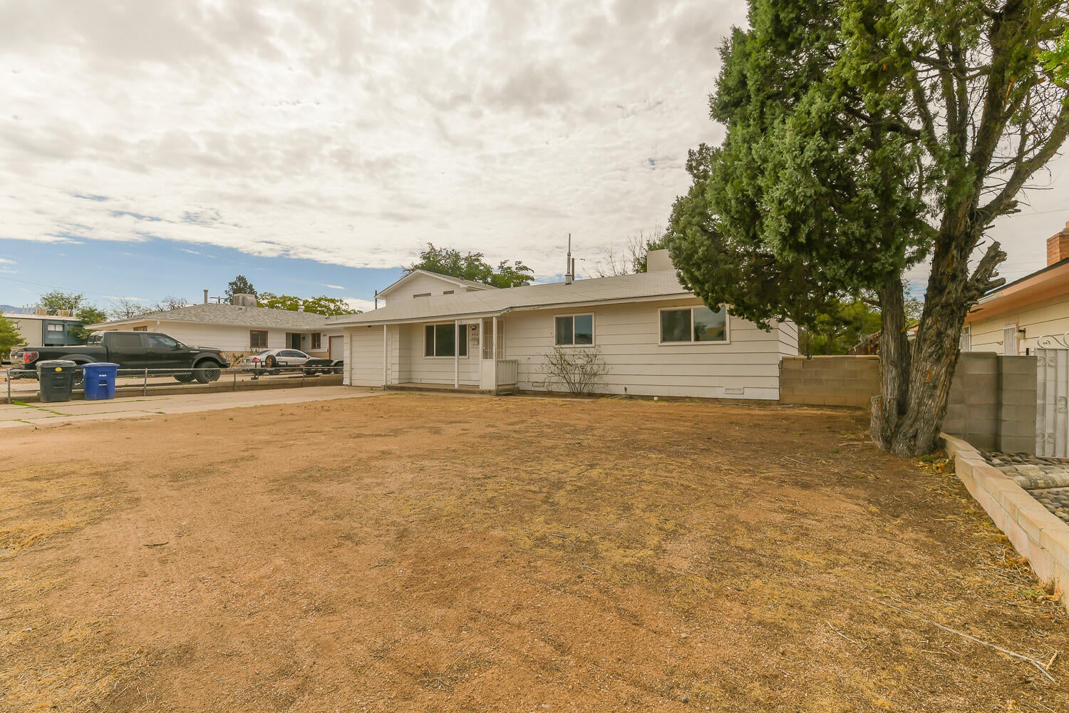 4312 Hendrix Road NE