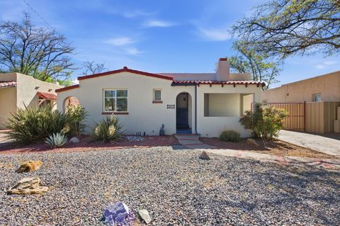 408 Amherst Drive NE Albuquerque NM 87106