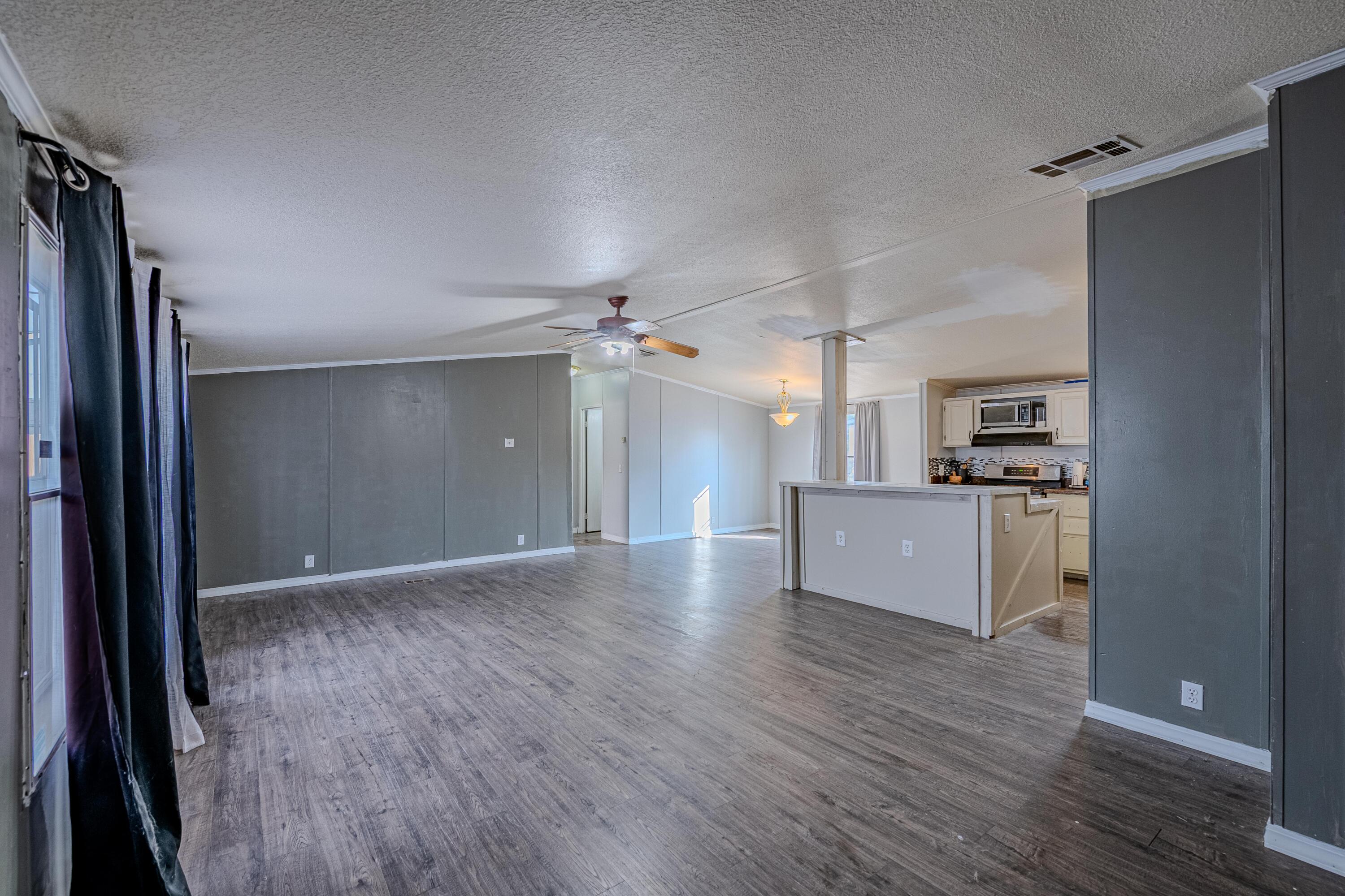 9409 Vista Del Valle Street SW