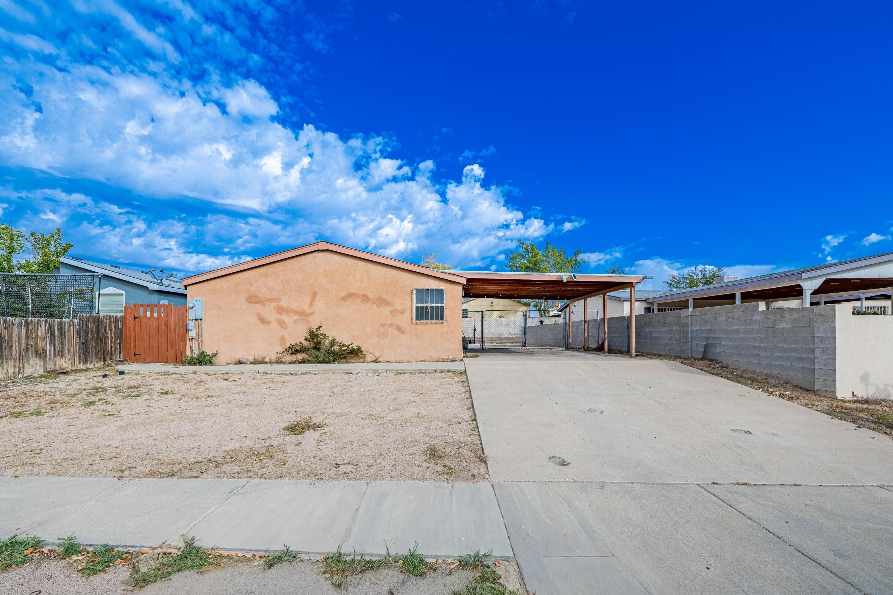 9409 Vista Del Valle Street SW