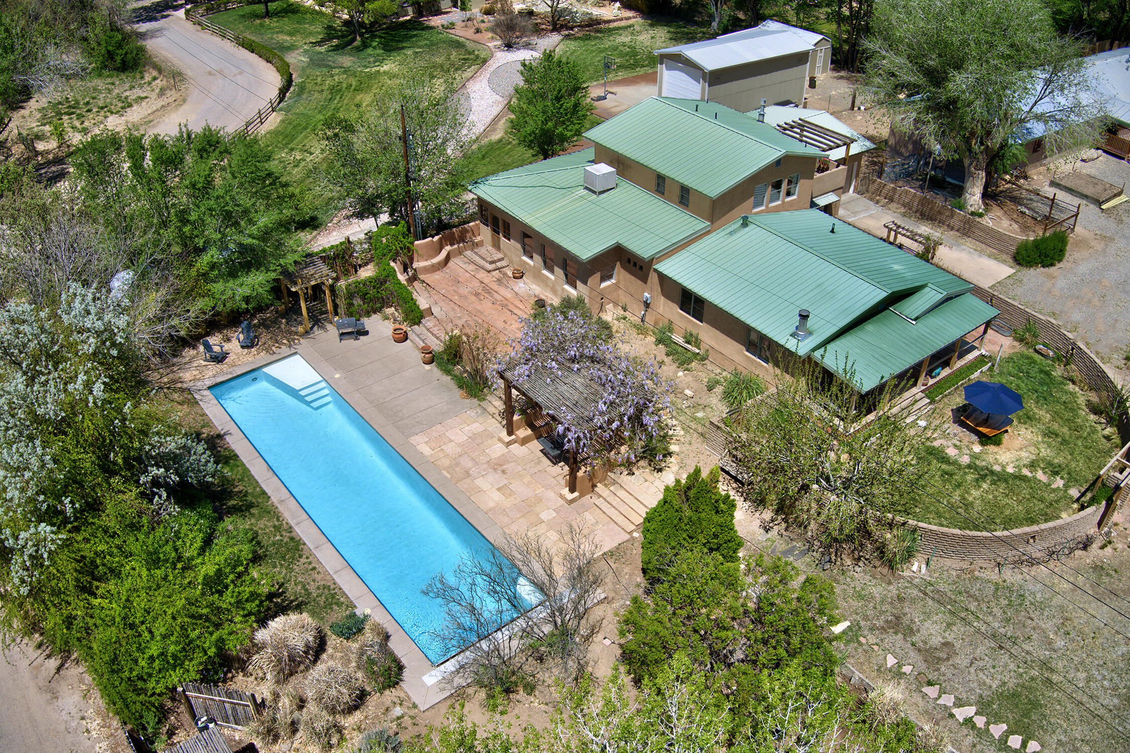 107 Rome Lane, Corrales, New Mexico image 1