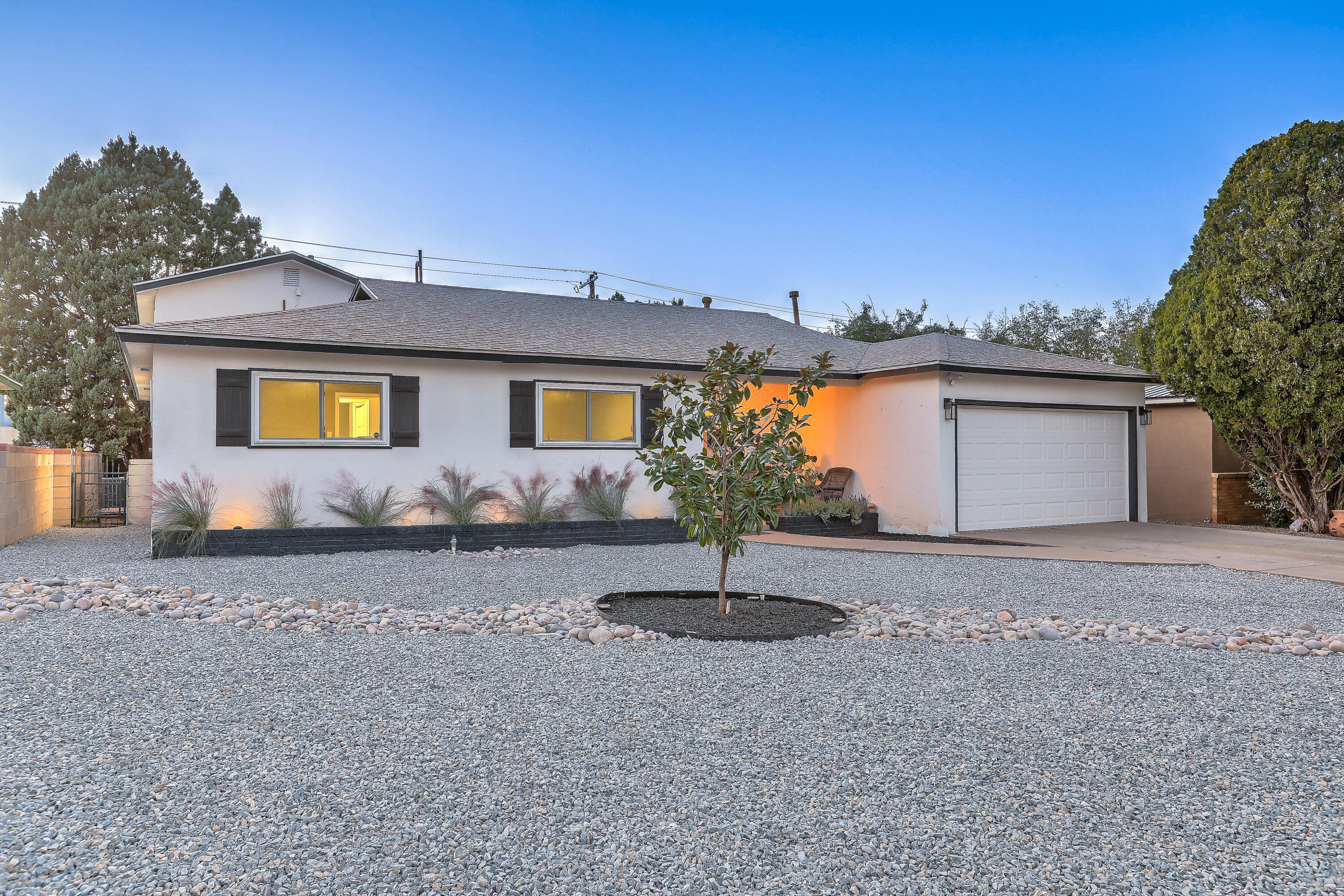 1521 Dartmouth Drive NE