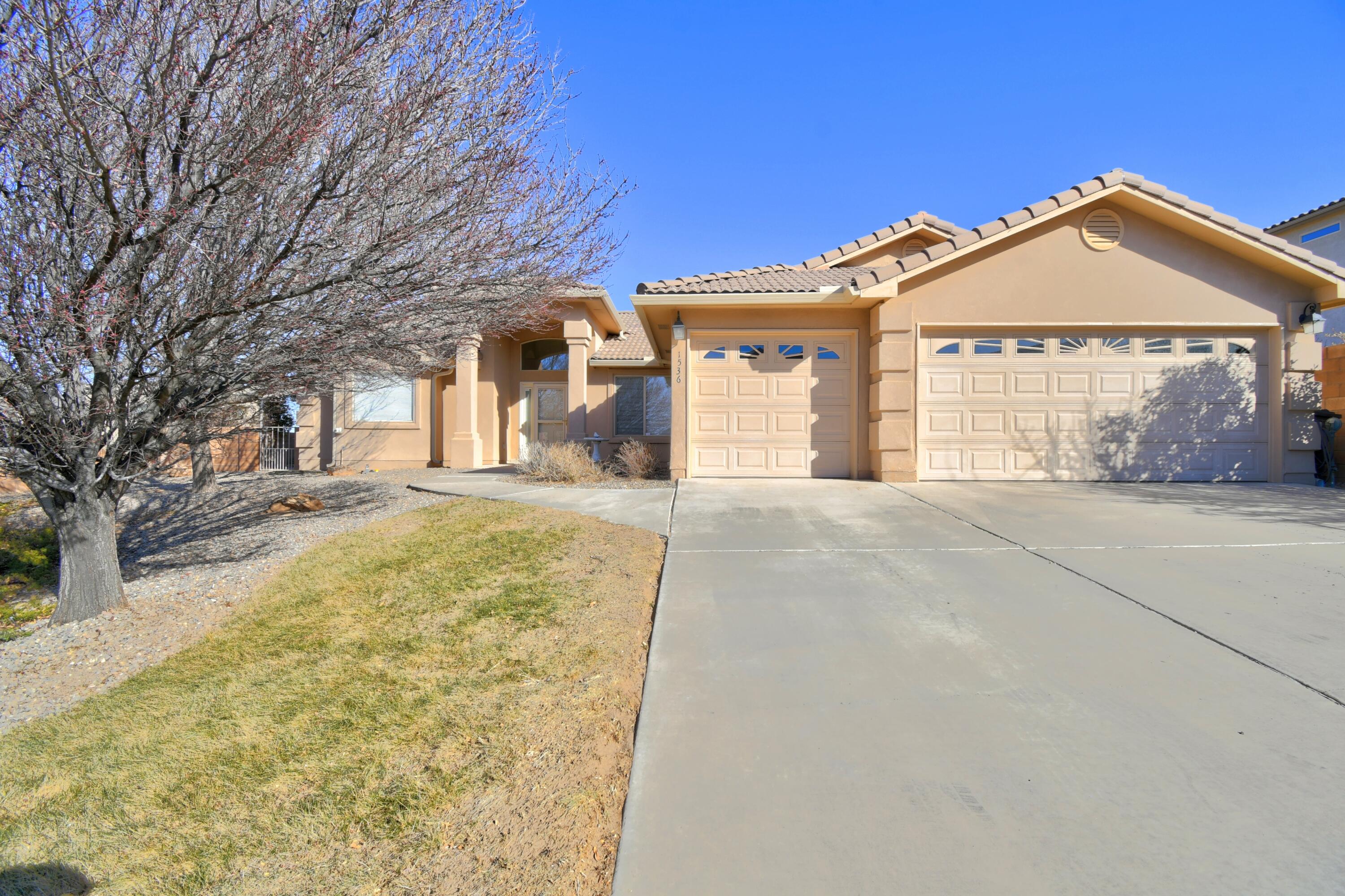 1536 Blue Spruce Drive, Rio Rancho, New Mexico image 1