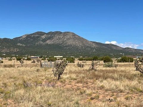 Photo of 254 Entranosa Road, Edgewood, NM 87015 (MLS # 1097063)