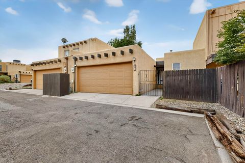 Photo of 51 CALLE SAN BLAS NE, Albuquerque, NM 87109 (MLS # 1090831)