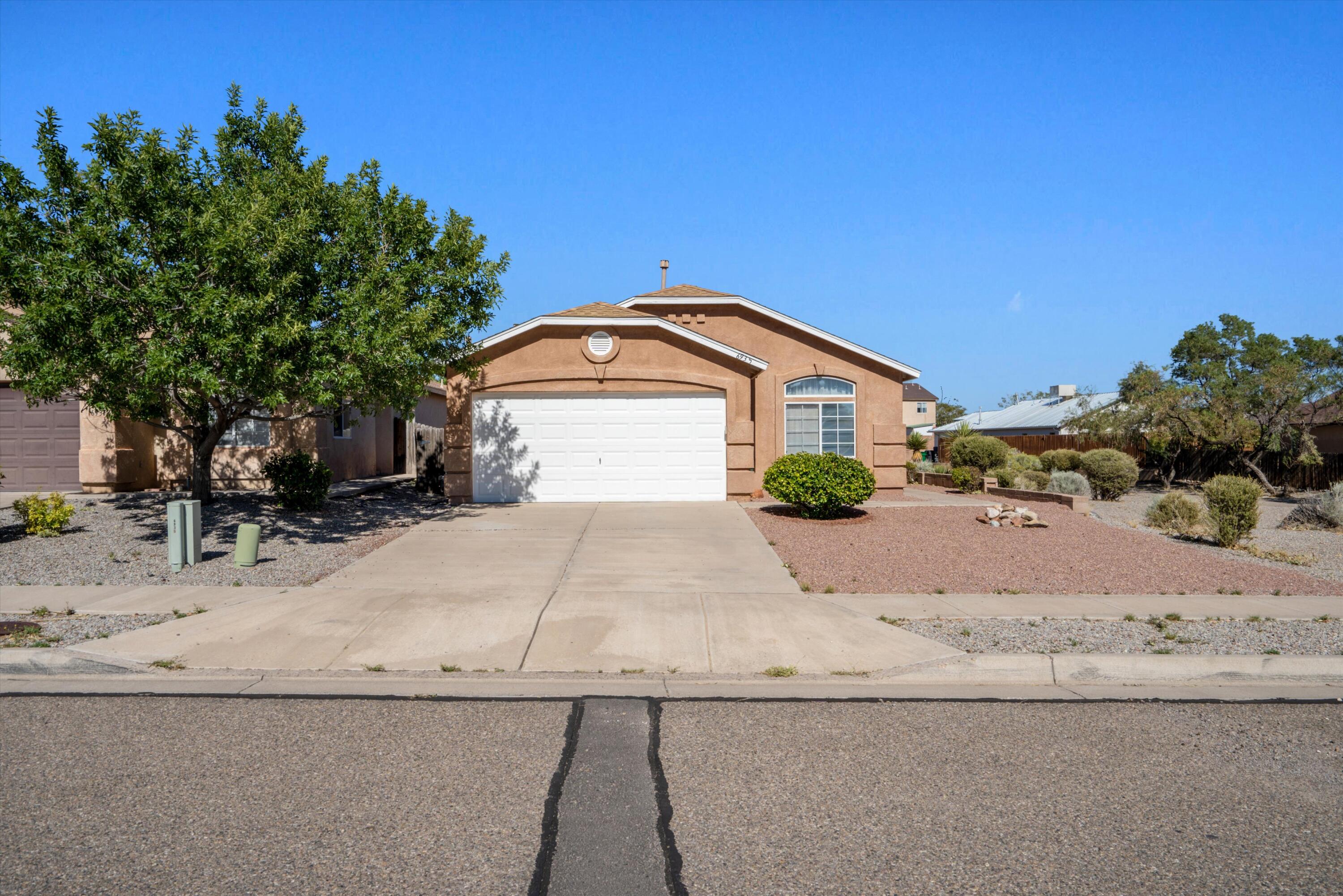 6935 Skylar Drive, Rio Rancho, New Mexico image 4