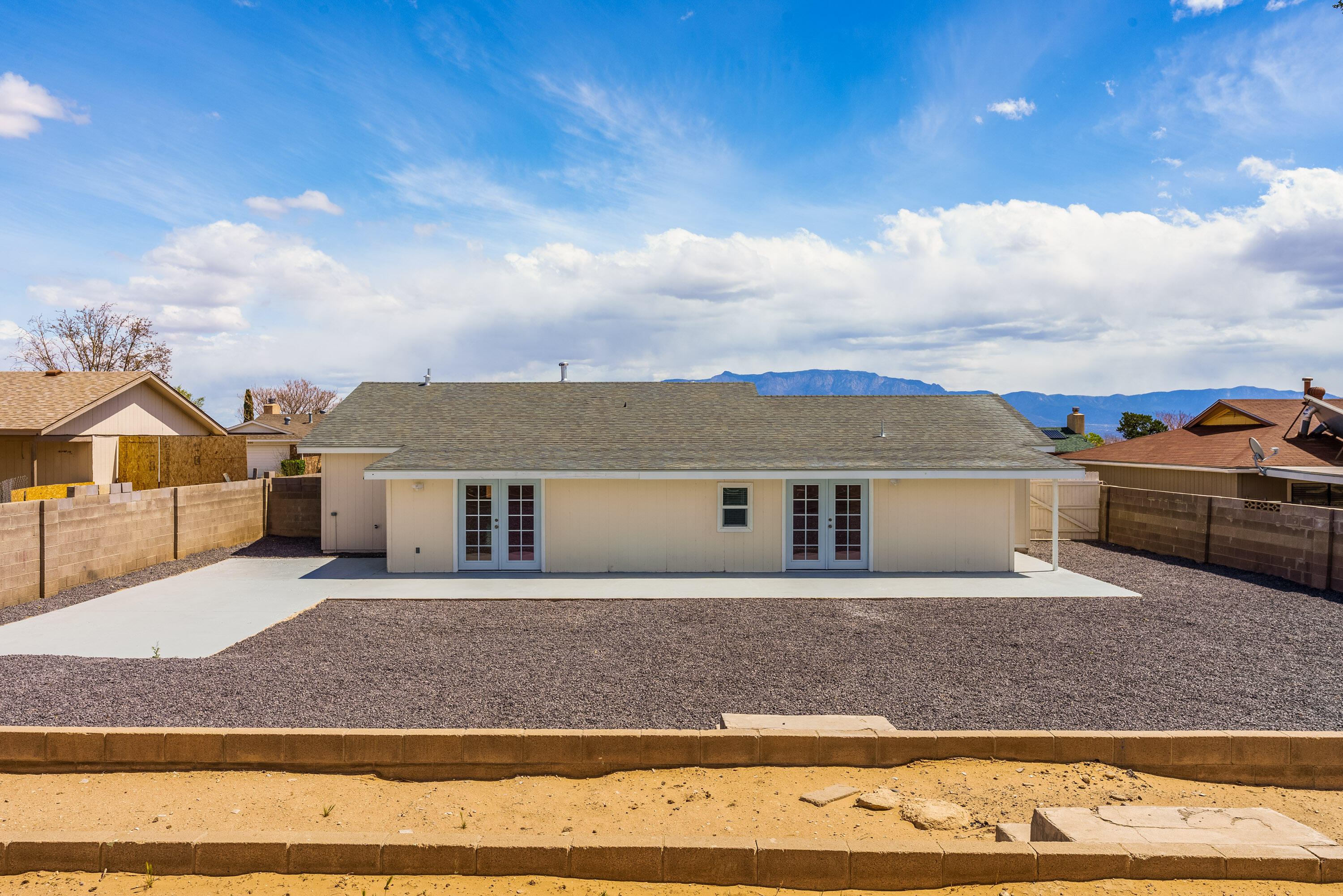 613 Wagon Train Drive, Rio Rancho, New Mexico image 33