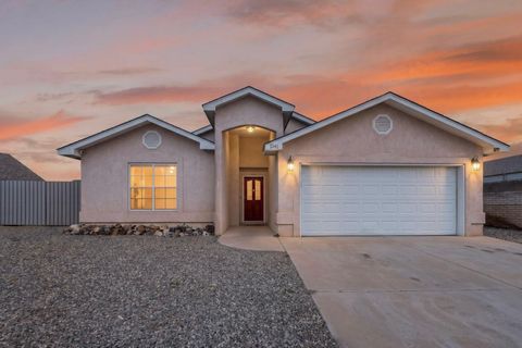 Homes For Sale - 1341 Vista Centro Drive<br/> Valencia County, Los Lunas, NM 87031